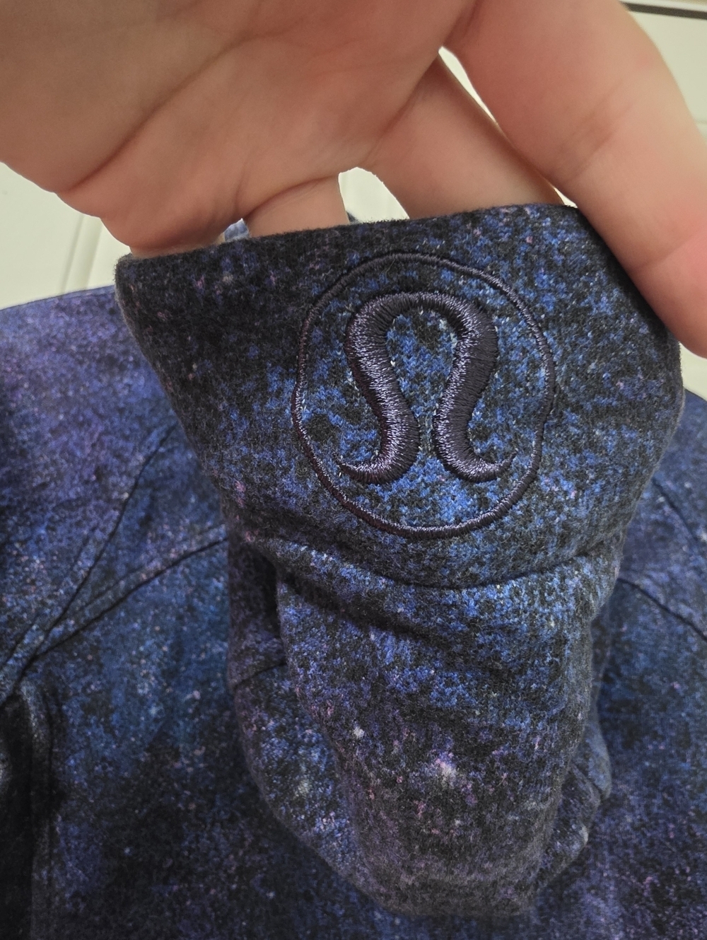 Lululemon Scuba Polar Lights Galaxy Zip Up Hoodie Light Cotton Fleece Size 6 - Picture 7 of 10